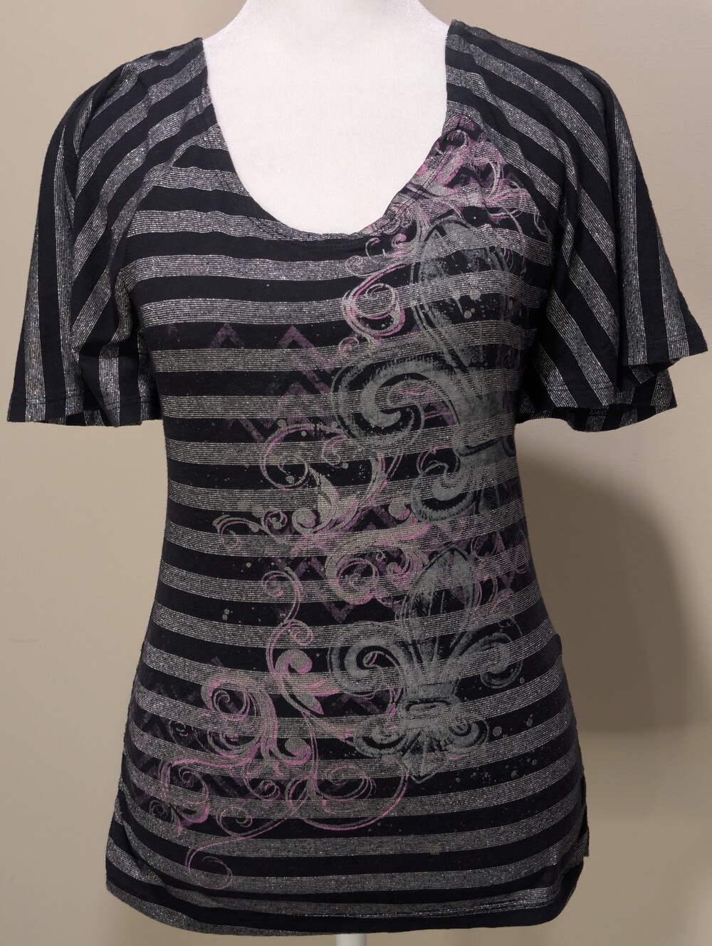 Bongo Black & Metallic Silver  Striped Women's Tee with Pink Scroll Print